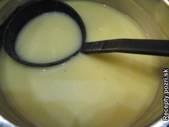 Zemiakovo pórová krémová polievka